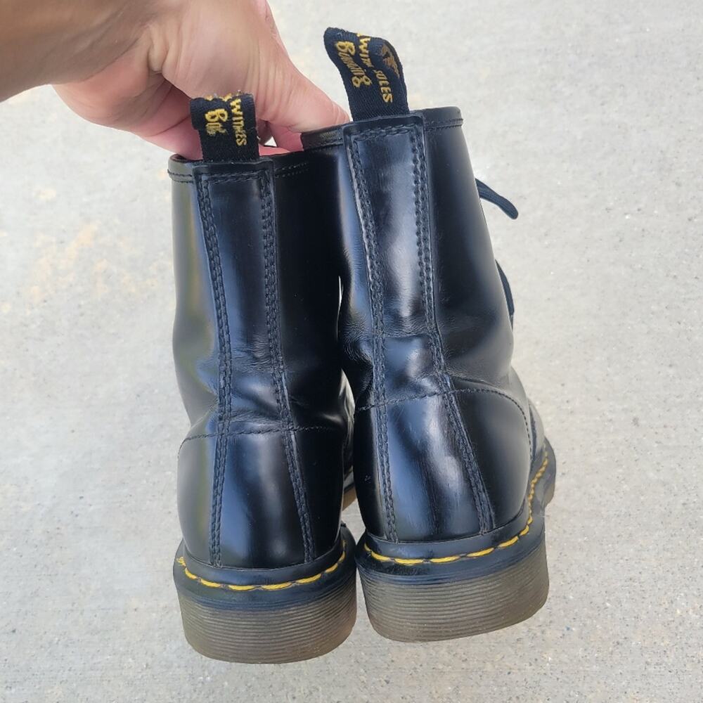 Dr. Martens 11821 Black Smooth Leather 1460 Lace-Up Boots Womens Size 6 - Picture 7 of 11